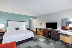 In-room safe, soundproofing, iron/ironing board, free cribs/infant beds - Hampton Inn & Suites by Hilton Houston North IAH (Houston)