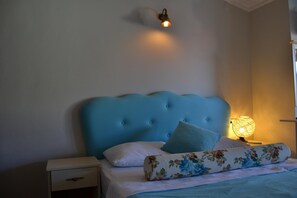 Minibar, Zimmersafe, Schreibtisch, kostenlose Babybetten