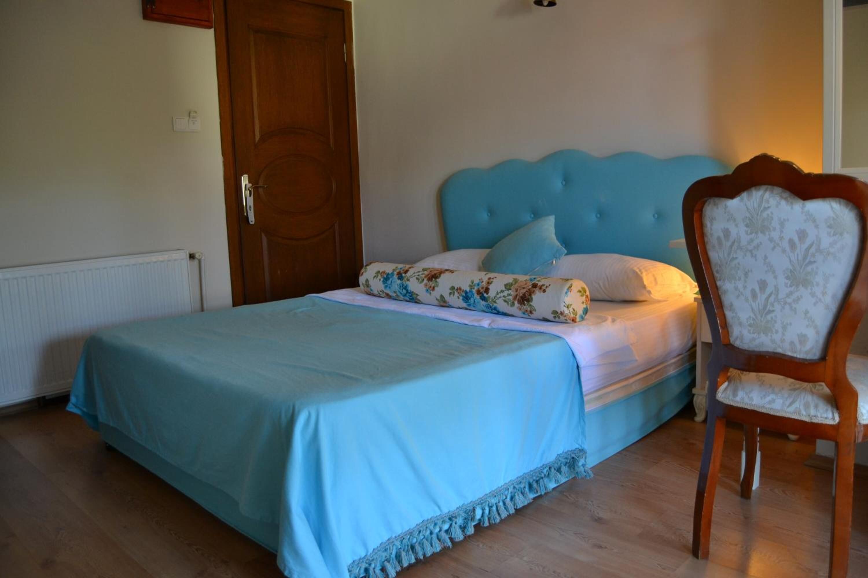 minibar, in-room safe, desk, free cots/infant beds