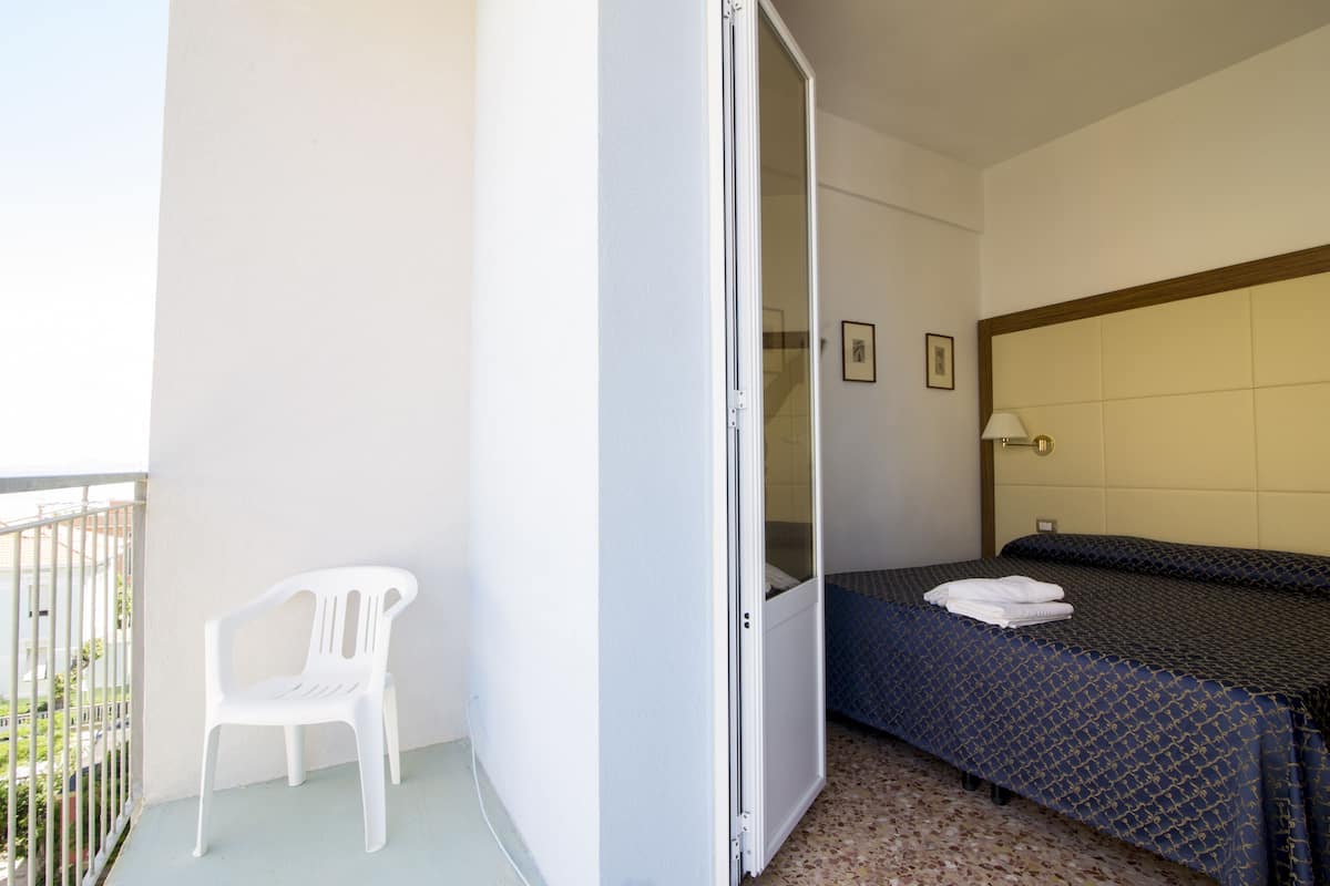 in-room safe, desk, free cots/infant beds