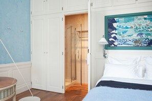 Quarto casal ou duplo clássico (Bleue) | Frigobar, Wi-Fi de cortesia, roupa de cama