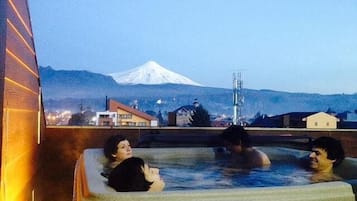 Bồn tắm spa ngoài trời