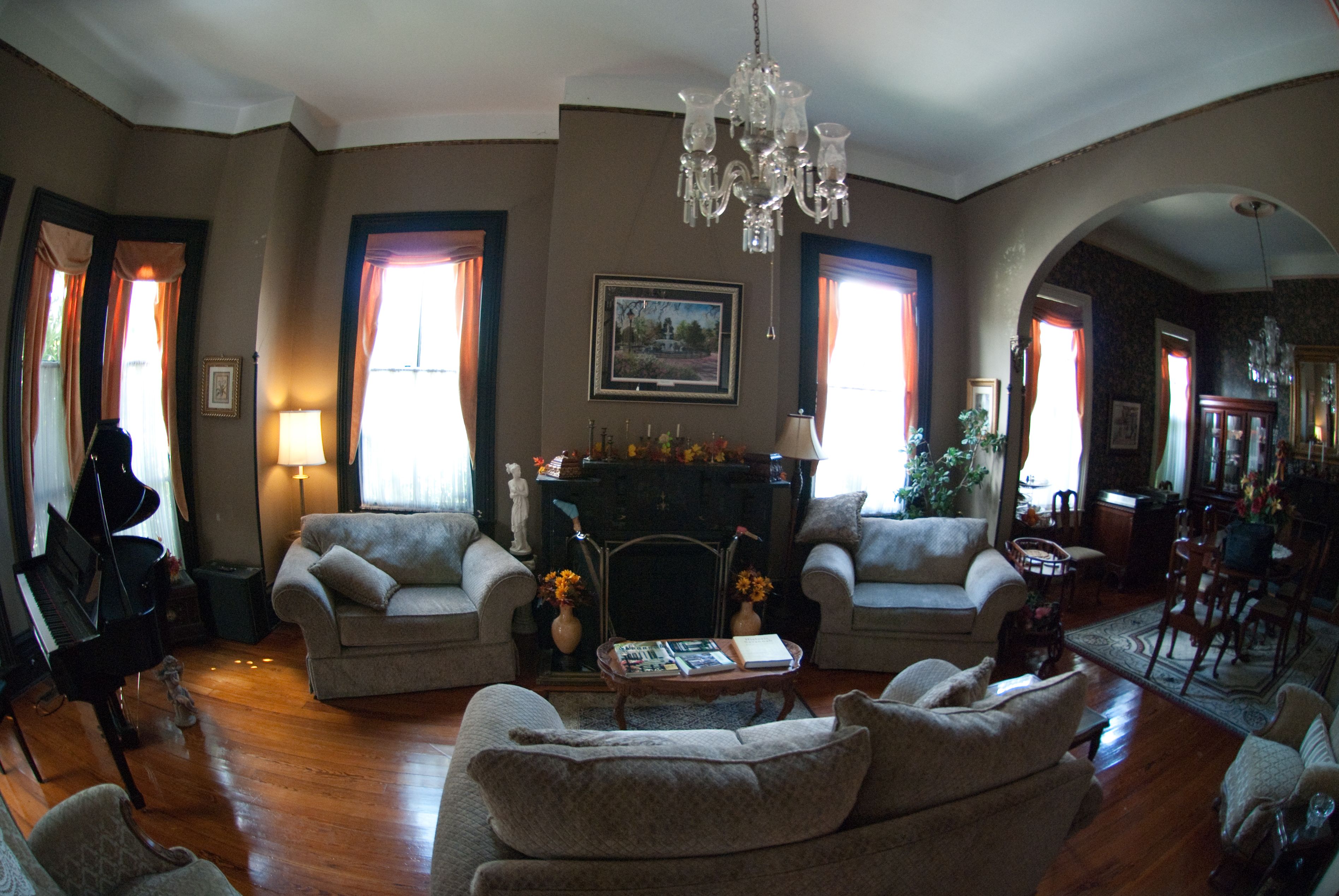 Roussell's Garden Bed & Breakfast