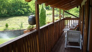 Superior Apartment, 2 Bedrooms, Lake View | Terrace/patio