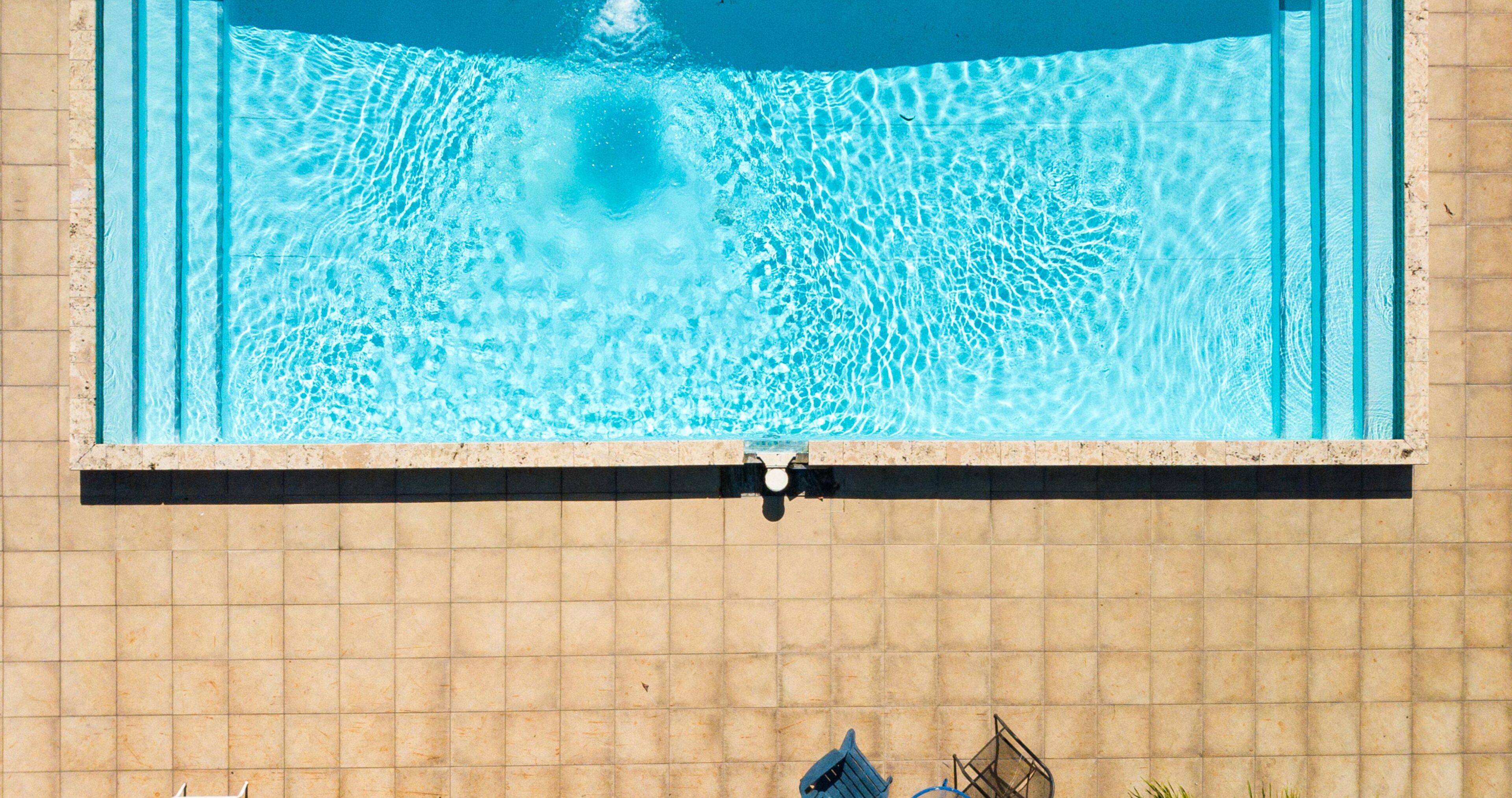 Outdoor pool, pool loungers