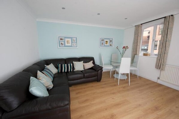 Living room - Apartment 5 York (York)