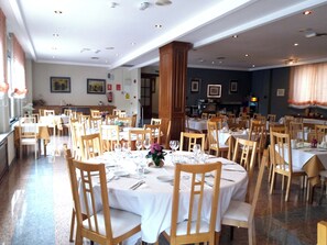 Dining - Hotel DON Carmelo (Avila)