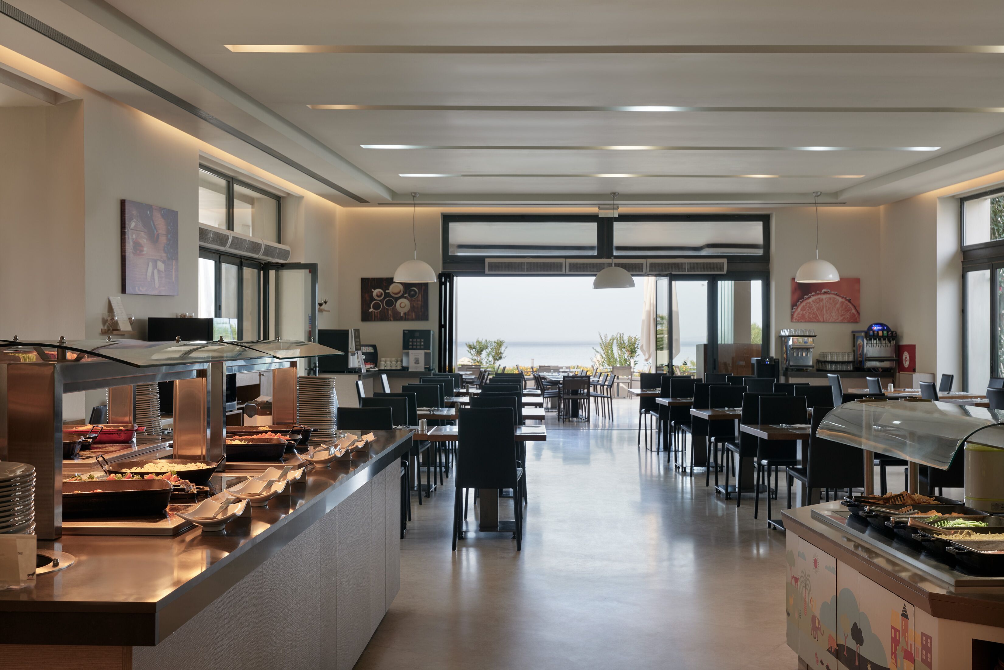 3 restaurants, breakfast, lunch, dinner served; Greek cuisine 