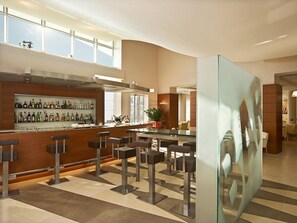 Bar (on property) - Hotel Rafael (Milan)