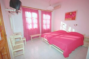 In-room safe, free WiFi