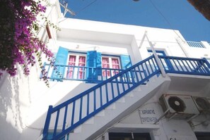 Exterior - Fournakia Pension (Mykonos)