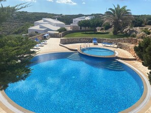 Strygejern/strygebræt, baby-/barnesenge (tillægsgebyr)