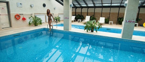 Indoor pool, outdoor pool