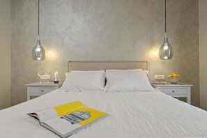 In-room safe, iron/ironing board, free WiFi - Grotta Hotel (Naxos)