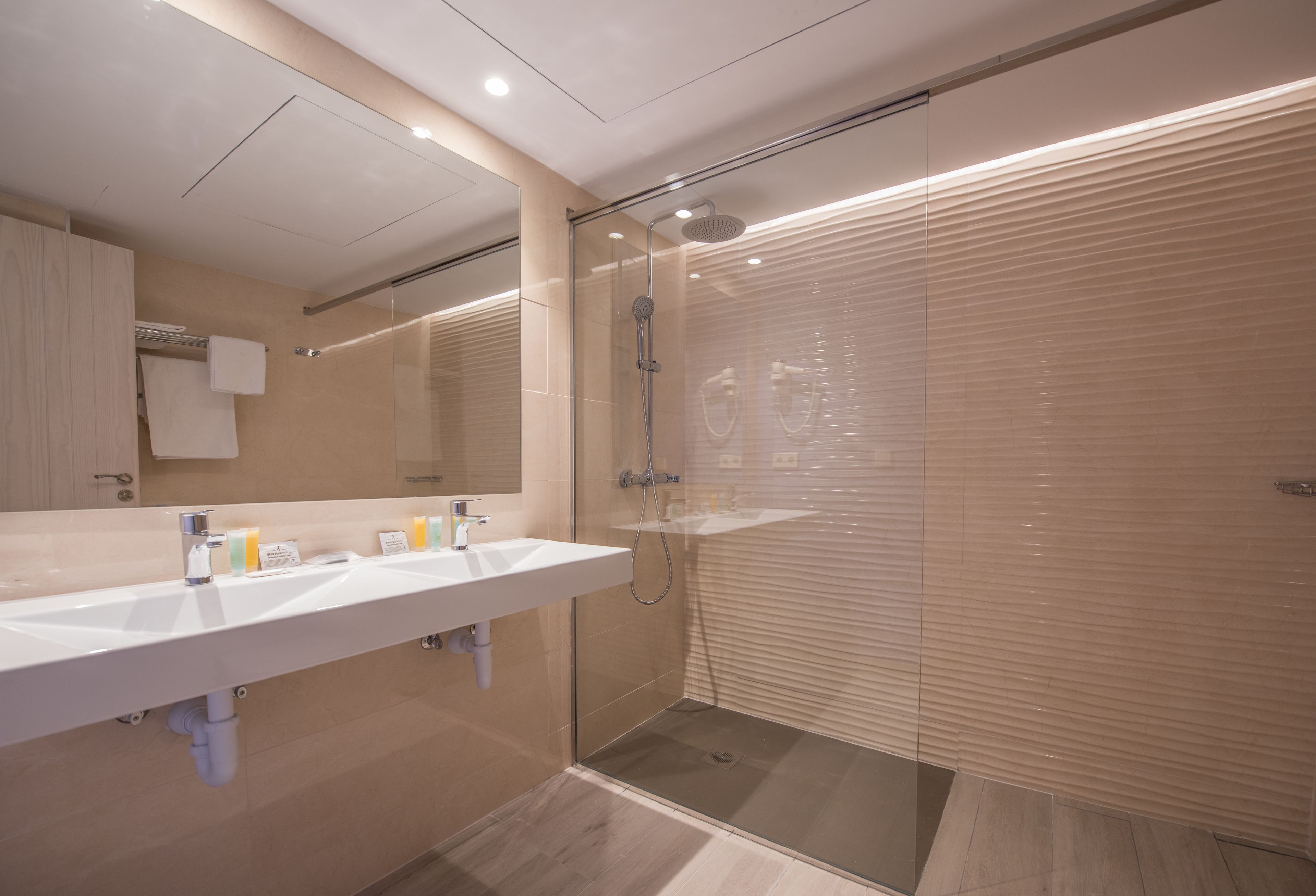 Foto - Apartamentos Los Angeles