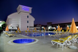 Outdoor pool - Konakli Nergis Hotel (Alanya)