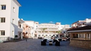 Property grounds - Oracle Exclusive Resort (Paphos)
