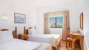 Free cots/infant beds, free WiFi, bed sheets