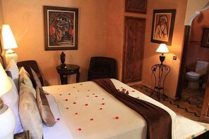 Bureau, lits bébé (gratuits), Wi-Fi gratuit