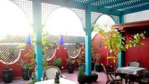 Unclassified image, 4 of 24, button - Riad Boutouil (Marrakech)