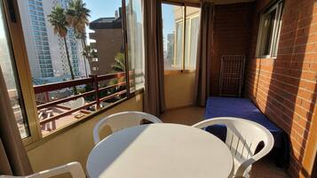 Minibar, iron/ironing board, cribs/infant beds, WiFi