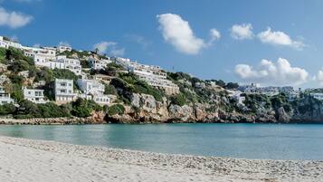 Sulla spiaggia, immersioni subacquee