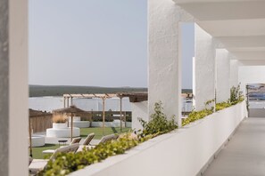 Terrace/patio - Aparthotel Beach Club (Mercadal)