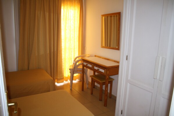 View from room - Bungalows Parque Nogal (San Bartolomé de Tirajana)