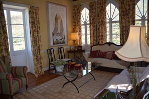 Lobby sitting area - Hotel Rural Las Longueras (Agaete)