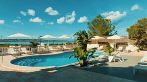 Pool - Paya Suites (Formentera)
