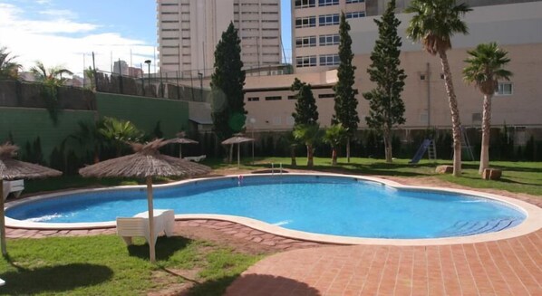 Innenpool, Außenpool