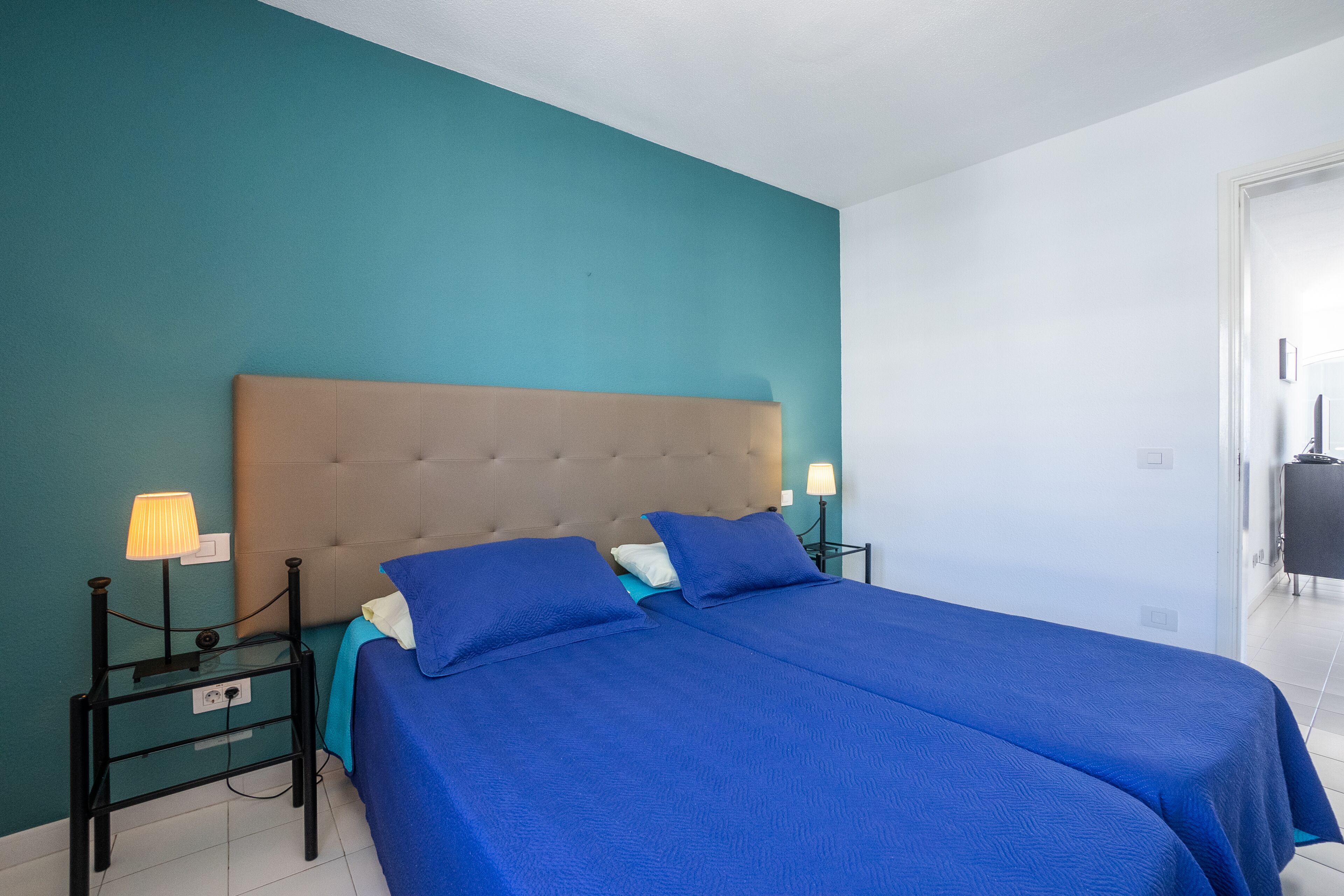 Wifi gratis y ropa de cama 