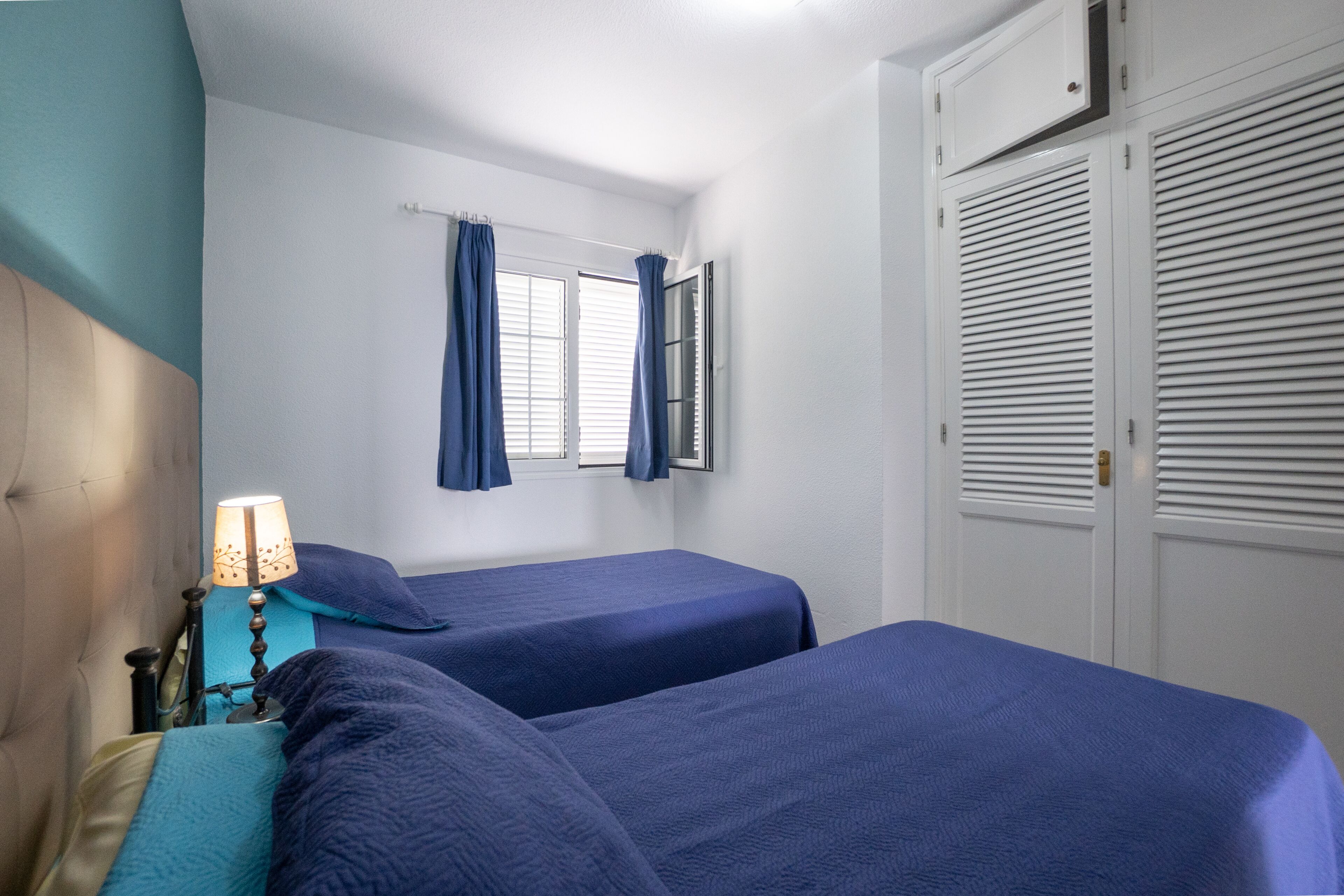 Wifi gratis y ropa de cama 
