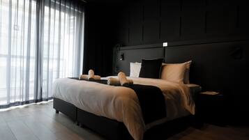 Chambre Supérieure, balcon | Minibar, fer et planche à repasser, draps fournis