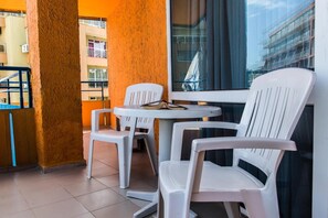 Outdoor dining - Amaris (Sunny Beach)