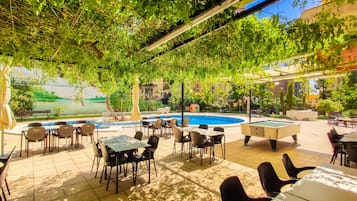 Bar (en el alojamiento)