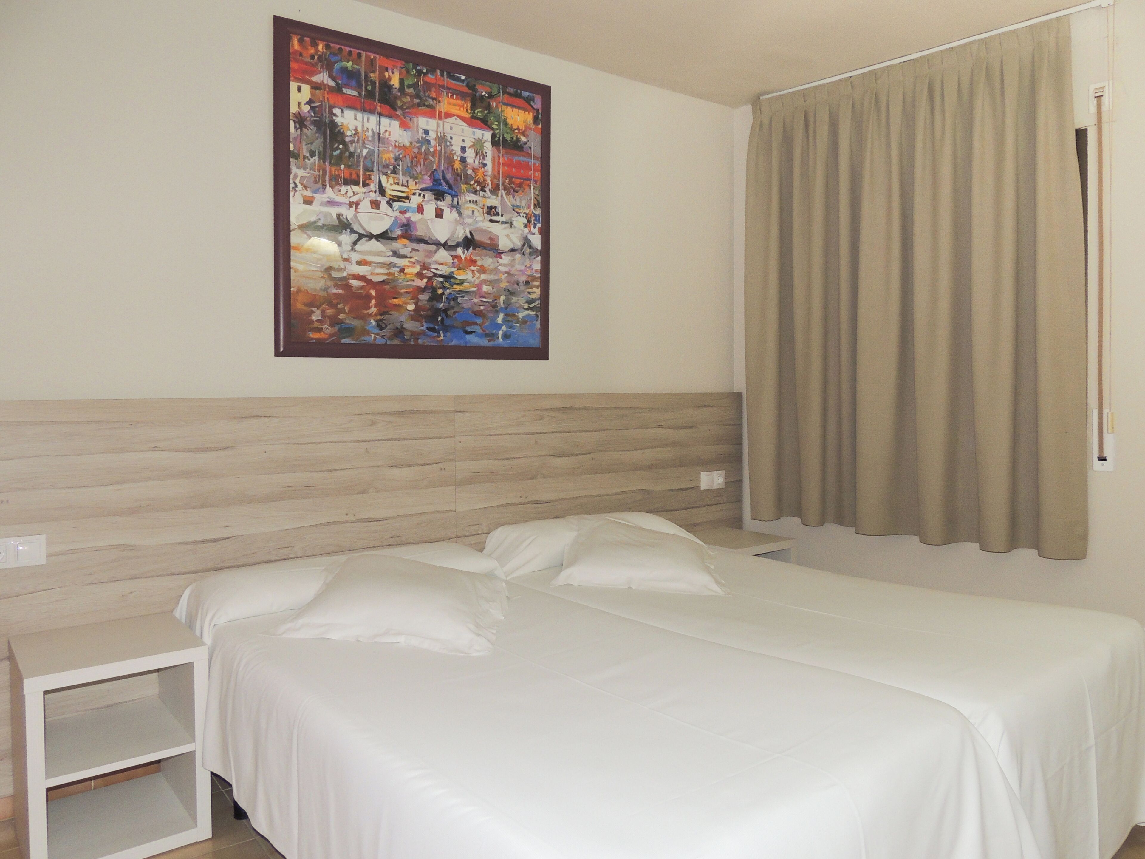 1 bedroom, blackout drapes, bed sheets