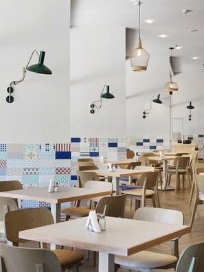 Dining - Calypso (Sunny Beach)