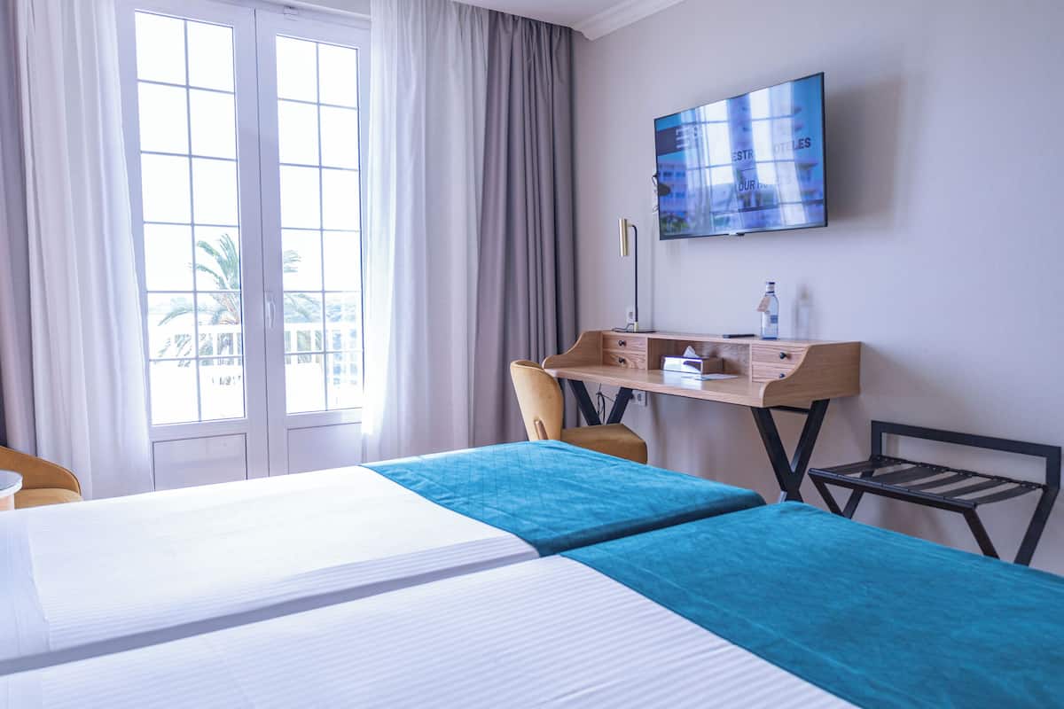 1 bedroom, minibar, in-room safe, desk