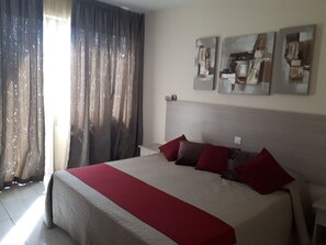 Iron/ironing board, free cribs/infant beds, free WiFi, bed sheets - Tasiana Star (Limassol)