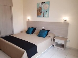 Iron/ironing board, free cots/infant beds, free WiFi, bed sheets - Tasiana Star (Limassol)