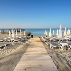 Private beach, sun-loungers, beach umbrellas, beach towels