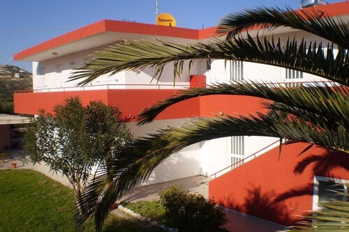 Kefalos Studios Anthoula