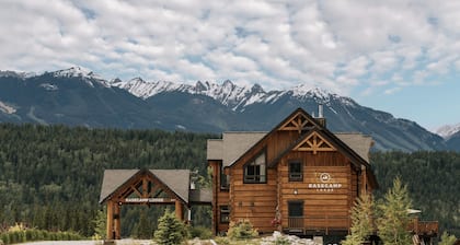 Basecamp Lodge Golden