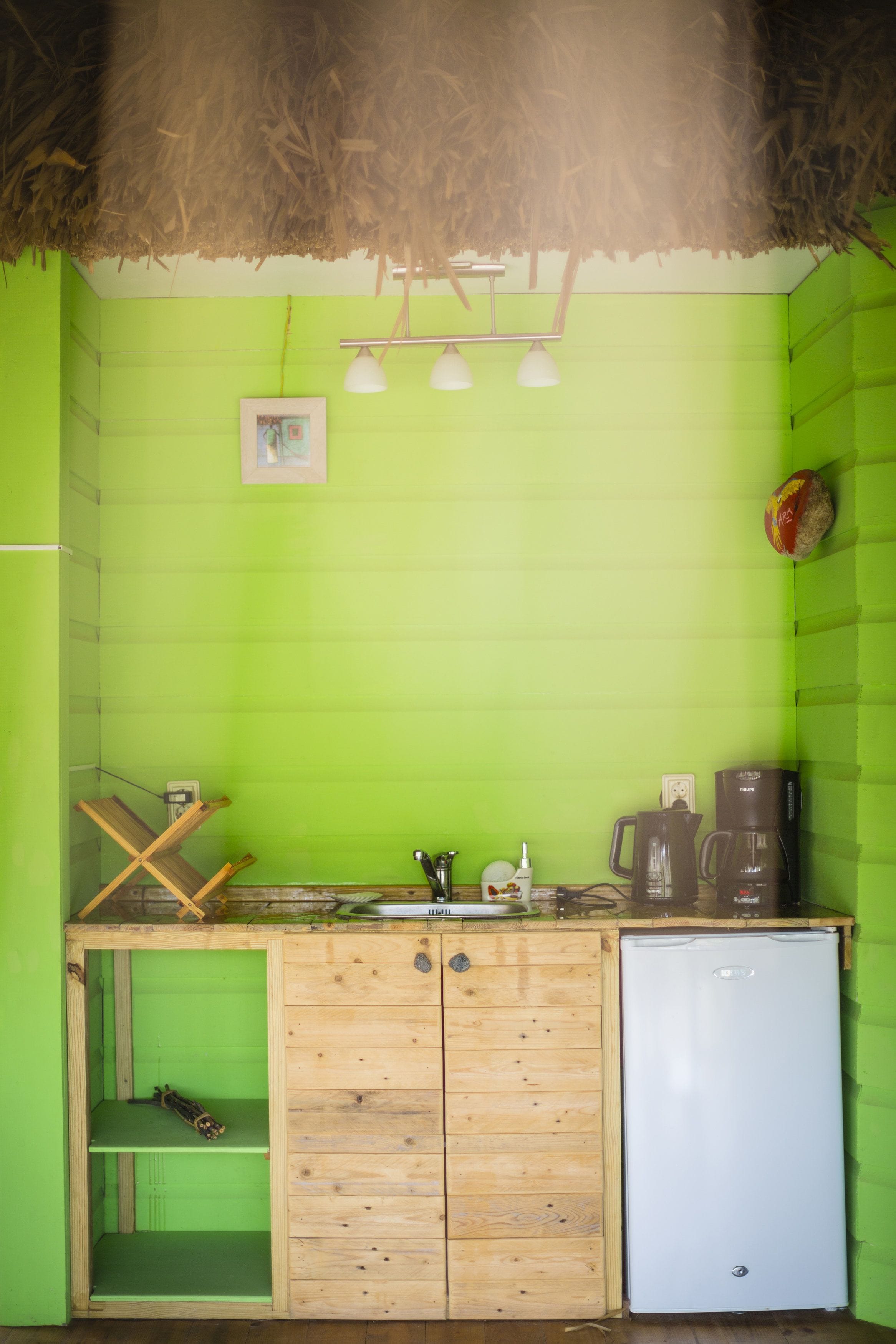 comfort bungalow, 1 bedroom | private kitchenette | fridge, microwave, stovetop, coffee/tea maker