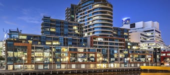 Waterfront Melbourne Apartments