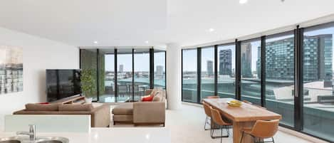 Three Bedroom Executive Apartment River View | Dining room