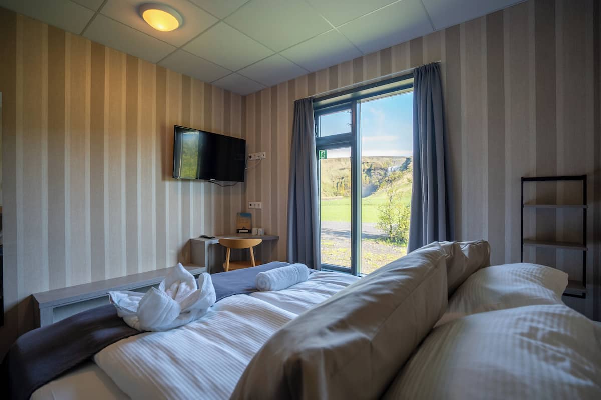 Camera con letto matrimoniale o 2 letti singoli, vista montagna | Vista dalla camera