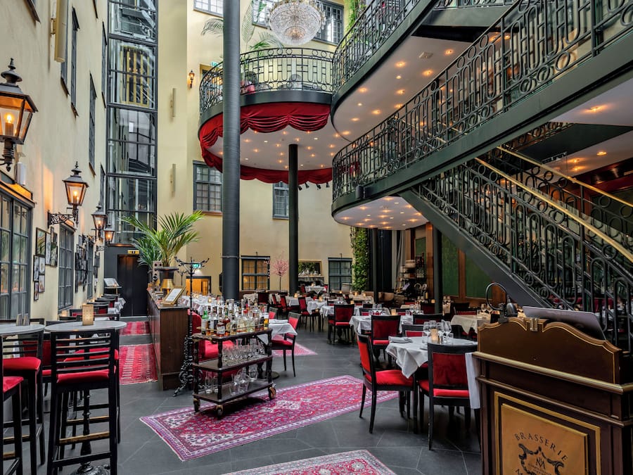 Café da manhã, almoço e jantar