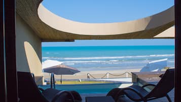 Habitación, 1 cama King size, vista al mar | Vista a la playa o el mar